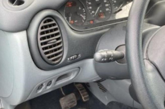 Serrure arriere droit RENAULT SCENIC 1