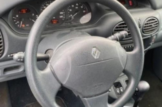 Serrure arriere droit RENAULT SCENIC 1