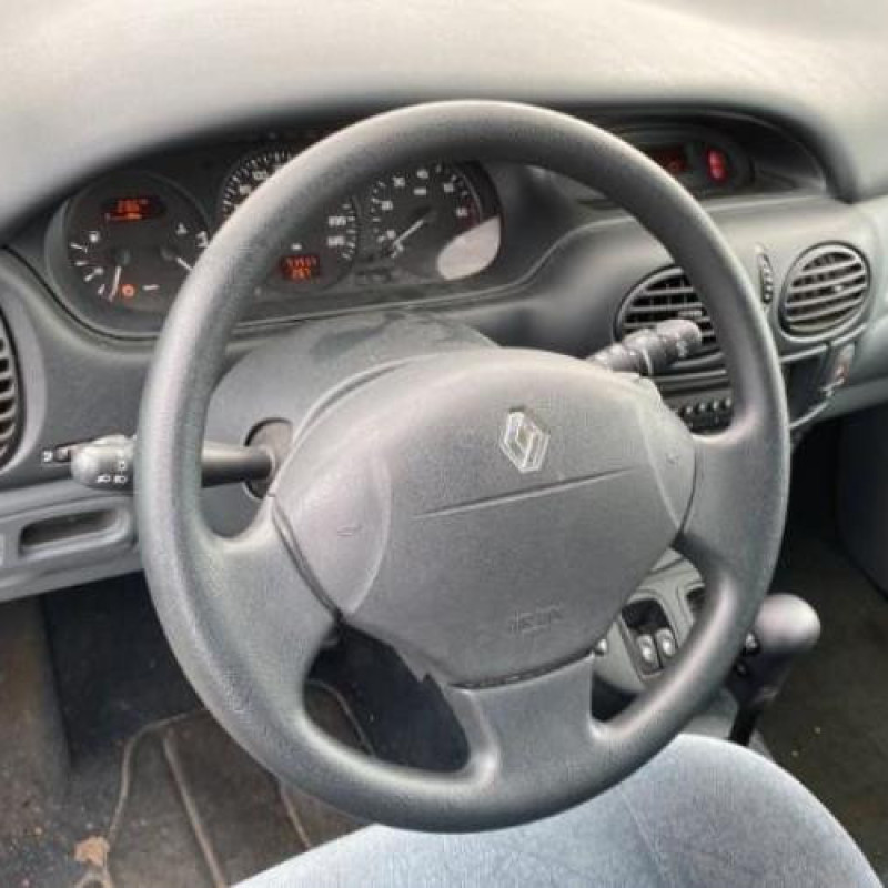 Serrure arriere droit RENAULT SCENIC 1 Photo n°14