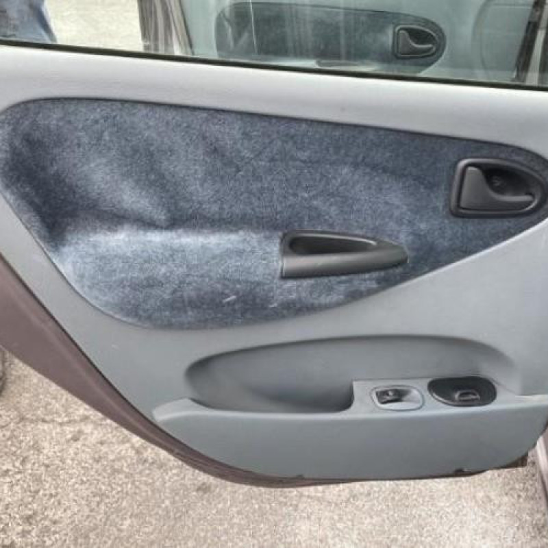 Serrure arriere droit RENAULT SCENIC 1 Photo n°19