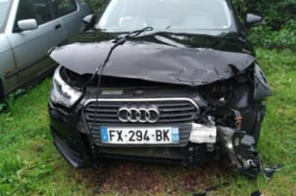 Ceinture arriere gauche AUDI A1 1 Photo n°1