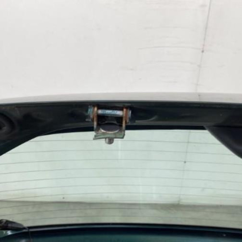 Malle/Hayon arriere TOYOTA YARIS 1 Photo n°8
