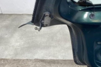 Malle/Hayon arriere TOYOTA YARIS 1