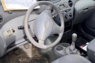 Malle/Hayon arriere TOYOTA YARIS 1