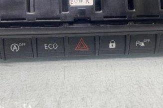 Bouton de warning DACIA DUSTER 2