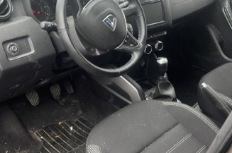 Feu arriere stop central DACIA DUSTER 2