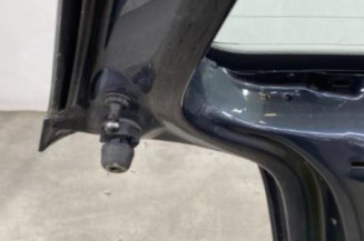 Malle/Hayon arriere VOLKSWAGEN POLO 4