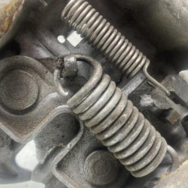 Fermeture de capot SUZUKI SWIFT 3 Photo n°4