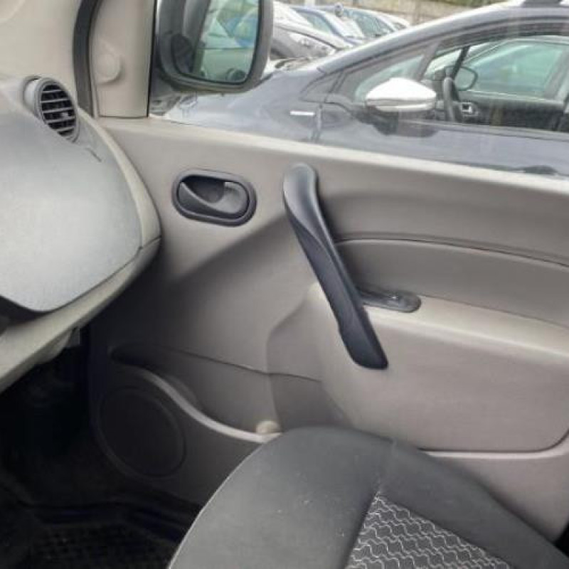 Pivot de moyeu avant droit RENAULT KANGOO 2 Photo n°20