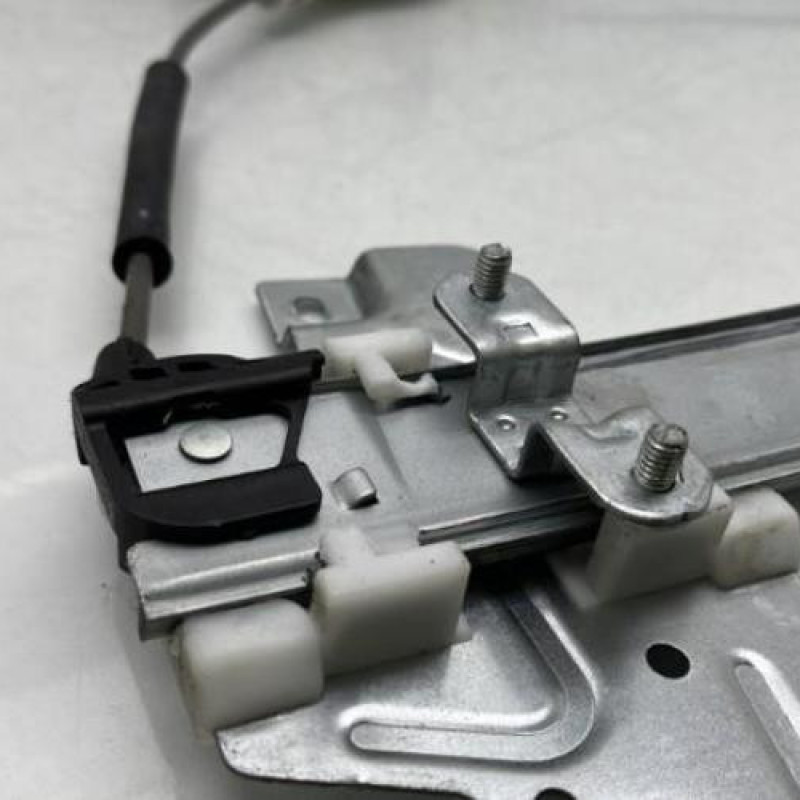 Leve vitre electrique avant gauche KIA RIO 3 Photo n°2