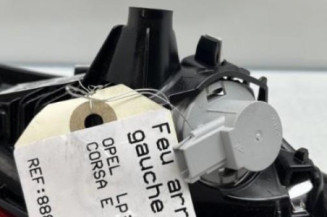 Feu arriere secondaire gauche (feux) OPEL CORSA E