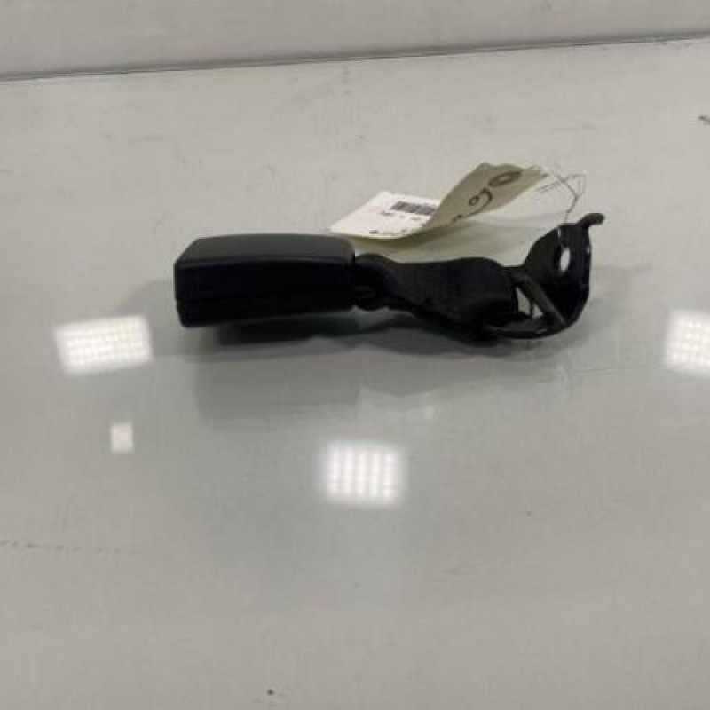 Attache ceinture arriere droit RENAULT TWINGO 2 Photo n°1