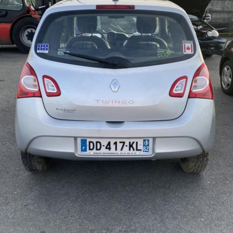 Attache ceinture arriere gauche RENAULT TWINGO 2 Photo n°7