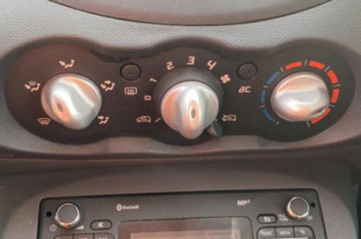 Attache ceinture arriere gauche RENAULT TWINGO 2
