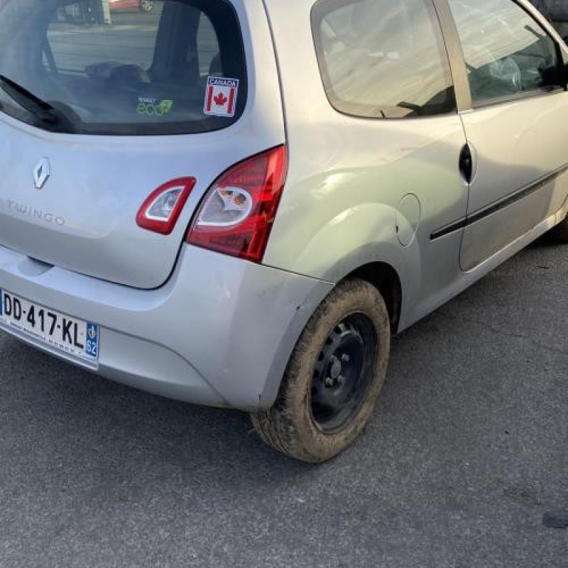 Attache ceinture arriere gauche RENAULT TWINGO 2 Photo n°14