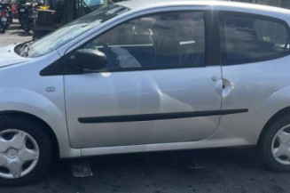 Attache ceinture arriere gauche RENAULT TWINGO 2