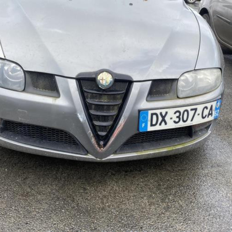Bouton de warning ALFA ROMEO GT Photo n°7