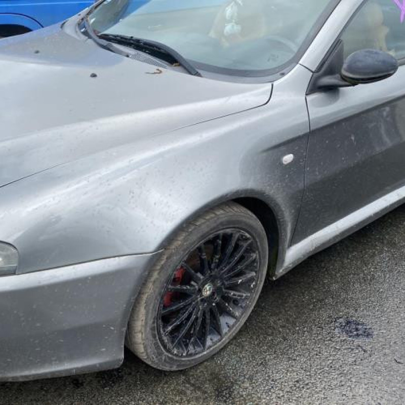 Bouton de warning ALFA ROMEO GT Photo n°8