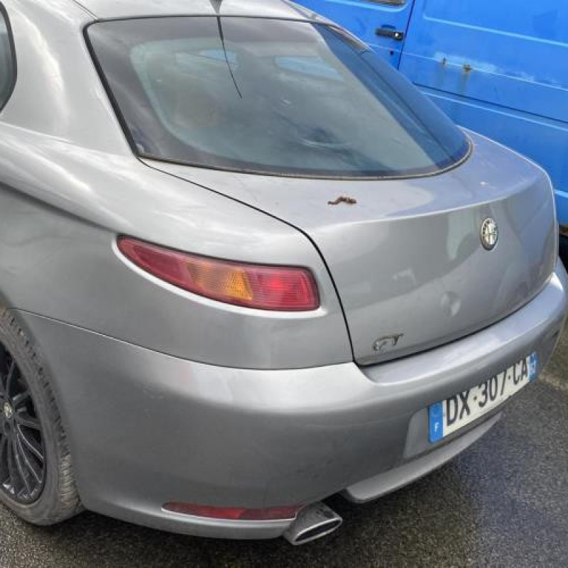 Bouton de warning ALFA ROMEO GT Photo n°11