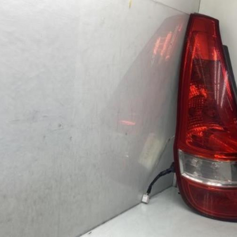 Feu arriere principal gauche (feux) HYUNDAI I 30 1 Photo n°1