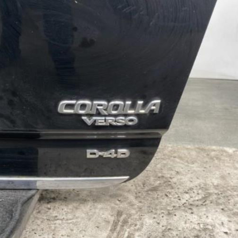 Malle/Hayon arriere TOYOTA COROLLA VERSO 2 Photo n°8