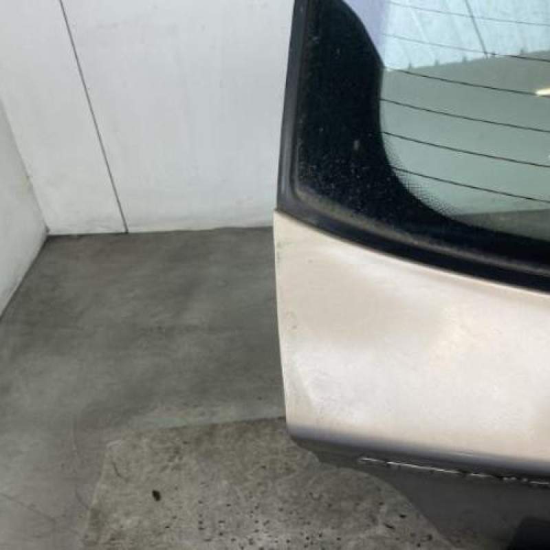 Malle/Hayon arriere CITROEN XSARA Photo n°6