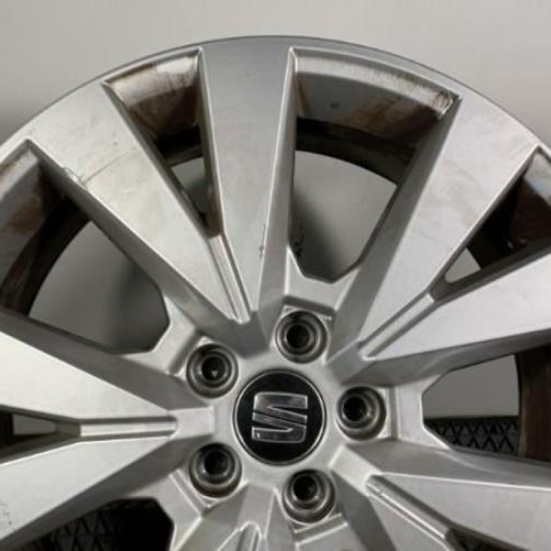 Jante SEAT ARONA Photo n°2