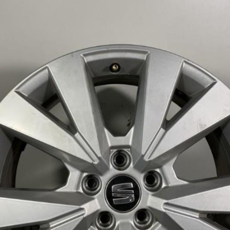 Jante SEAT ARONA Photo n°2