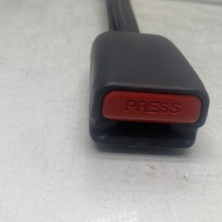 Attache ceinture avant droit NISSAN JUKE 1