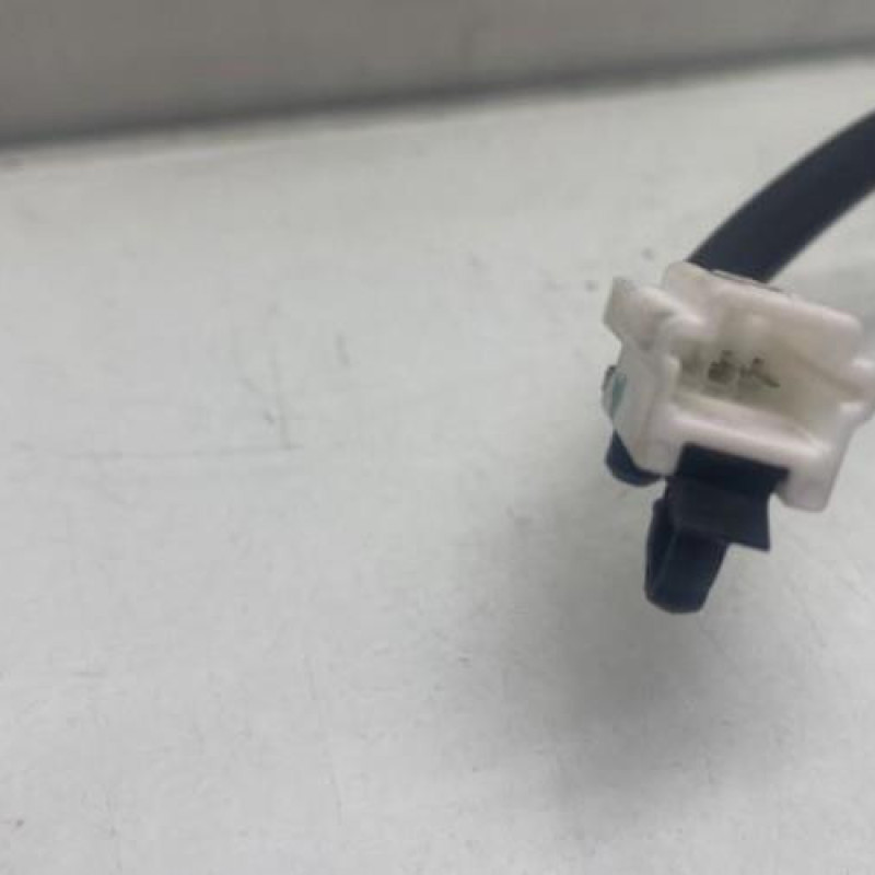 Attache ceinture avant droit NISSAN JUKE 1 Photo n°6