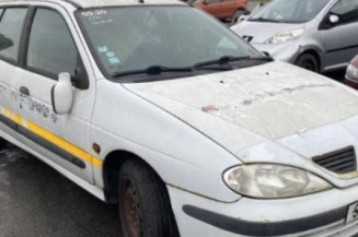 Leve vitre electrique avant droit RENAULT MEGANE 1