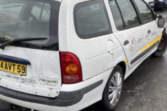 Leve vitre electrique avant droit RENAULT MEGANE 1