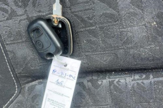 Feu arriere principal droit (feux) PEUGEOT 106