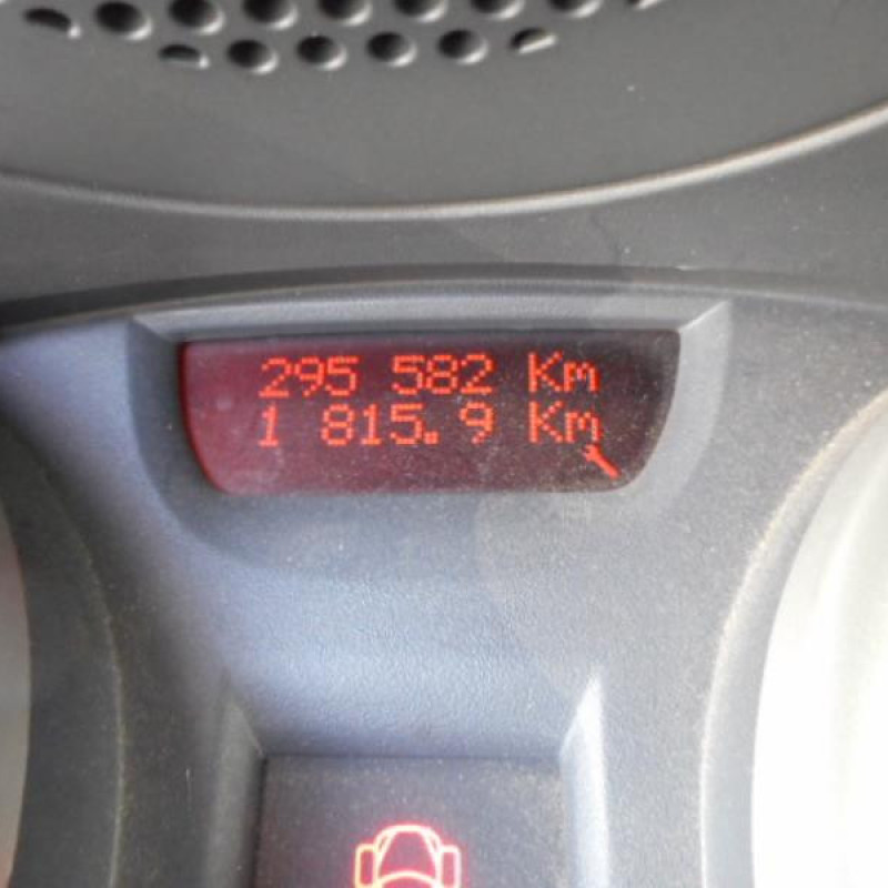 Boitier air bag RENAULT MEGANE 2 Photo n°10