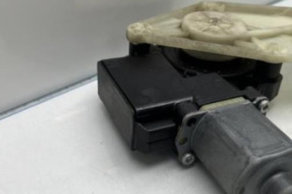Leve vitre electrique avant droit VOLKSWAGEN POLO 5