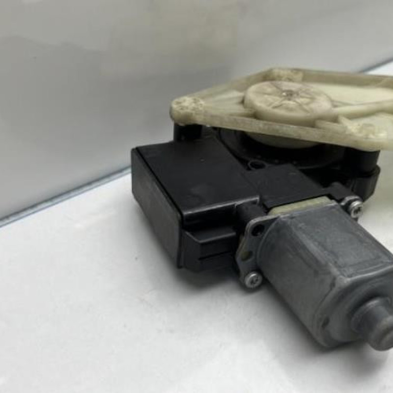 Leve vitre electrique avant droit VOLKSWAGEN POLO 5 Photo n°8