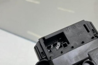 Leve vitre electrique avant droit VOLKSWAGEN POLO 5