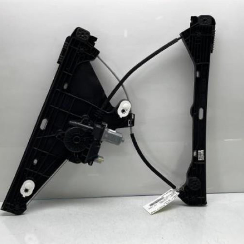 Leve vitre electrique avant droit PEUGEOT 208 2 Photo n°1