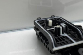 Leve vitre electrique avant droit PEUGEOT 208 2