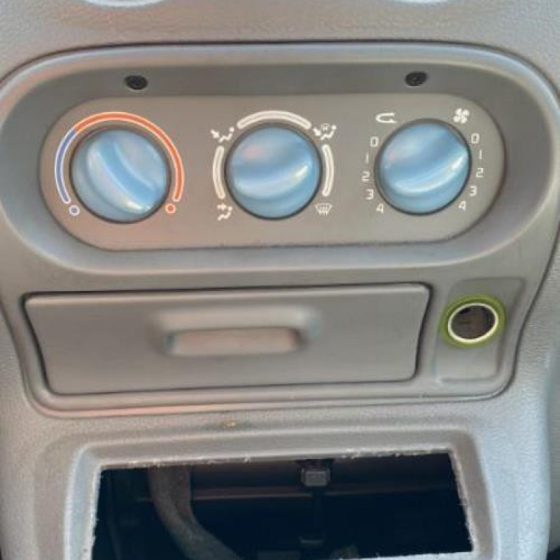 Feu arriere principal droit (feux) RENAULT TWINGO 1 Photo n°12