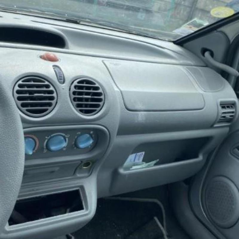 Feu arriere principal droit (feux) RENAULT TWINGO 1 Photo n°15