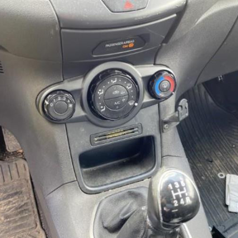 Compteur FORD FIESTA 6 Photo n°20