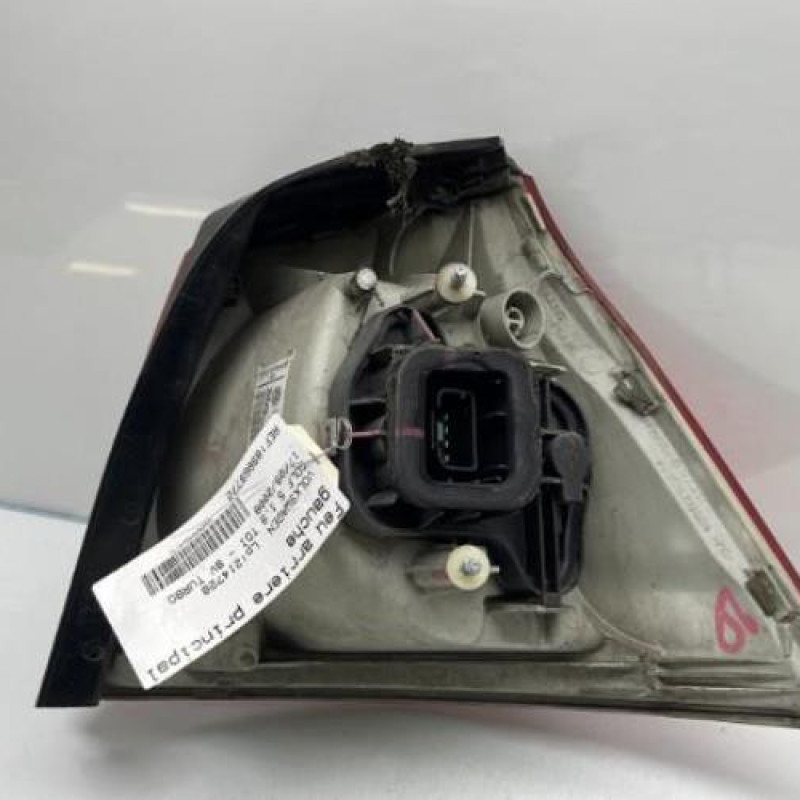 Feu arriere principal gauche (feux) VOLKSWAGEN GOLF 5 Photo n°4
