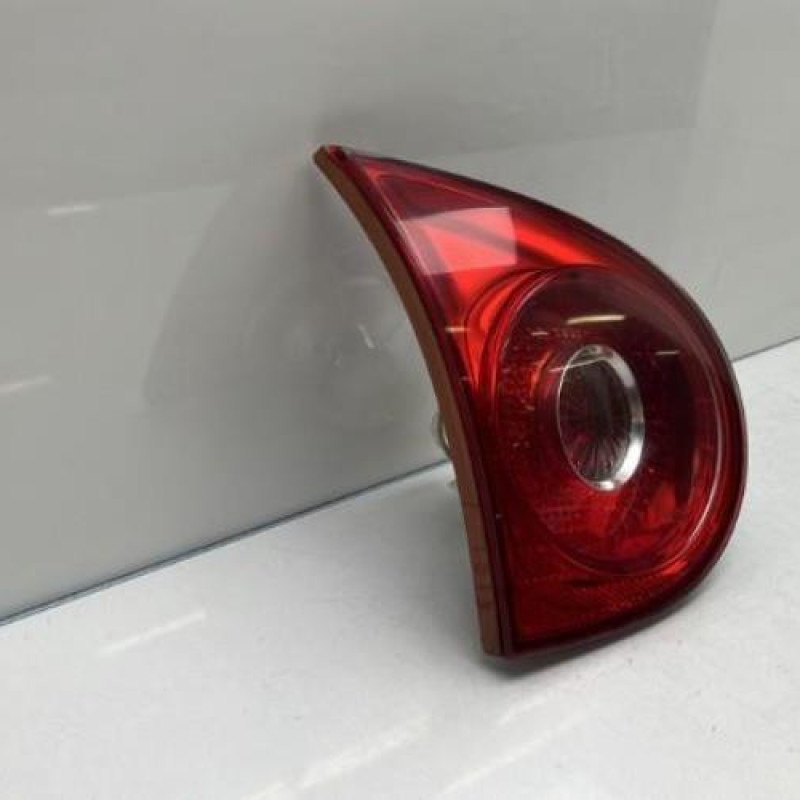 Feu arriere secondaire gauche (feux) VOLKSWAGEN GOLF 5 Photo n°2