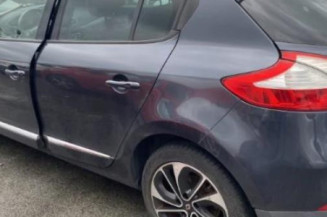 Charniere de capot RENAULT MEGANE 3