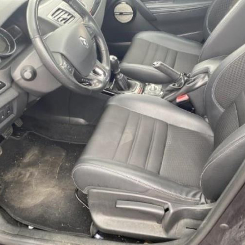 Charniere de capot RENAULT MEGANE 3 Photo n°16