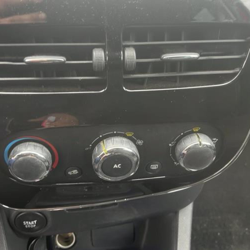 Charniere de porte arriere gauche RENAULT CLIO 4 Photo n°13