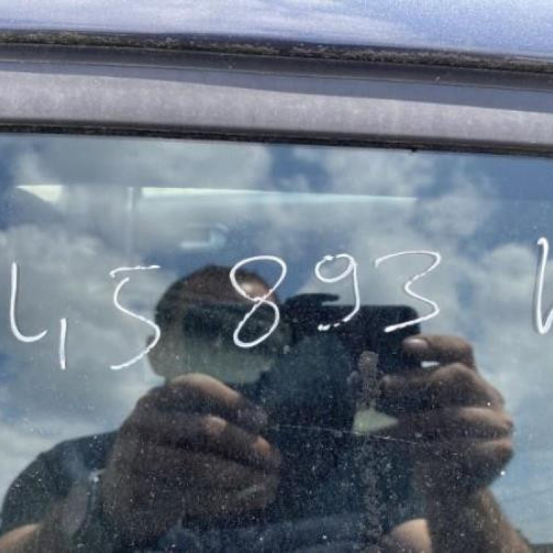 Interrupteur de leve vitre avant gauche FORD FIESTA 5 Photo n°19