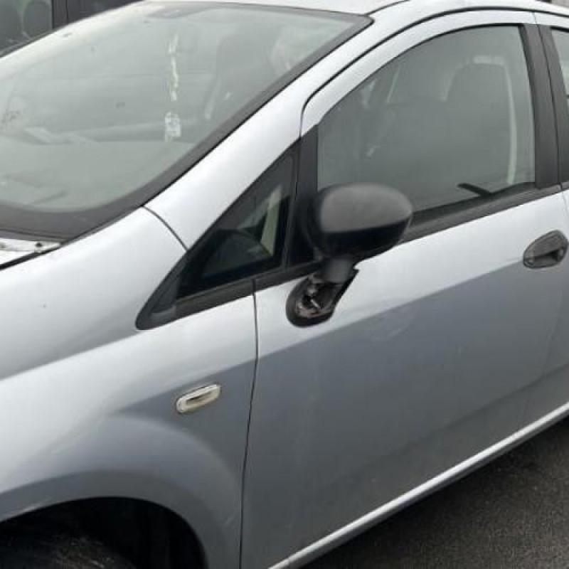 Leve vitre electrique avant droit FIAT GRANDE PUNTO Photo n°12