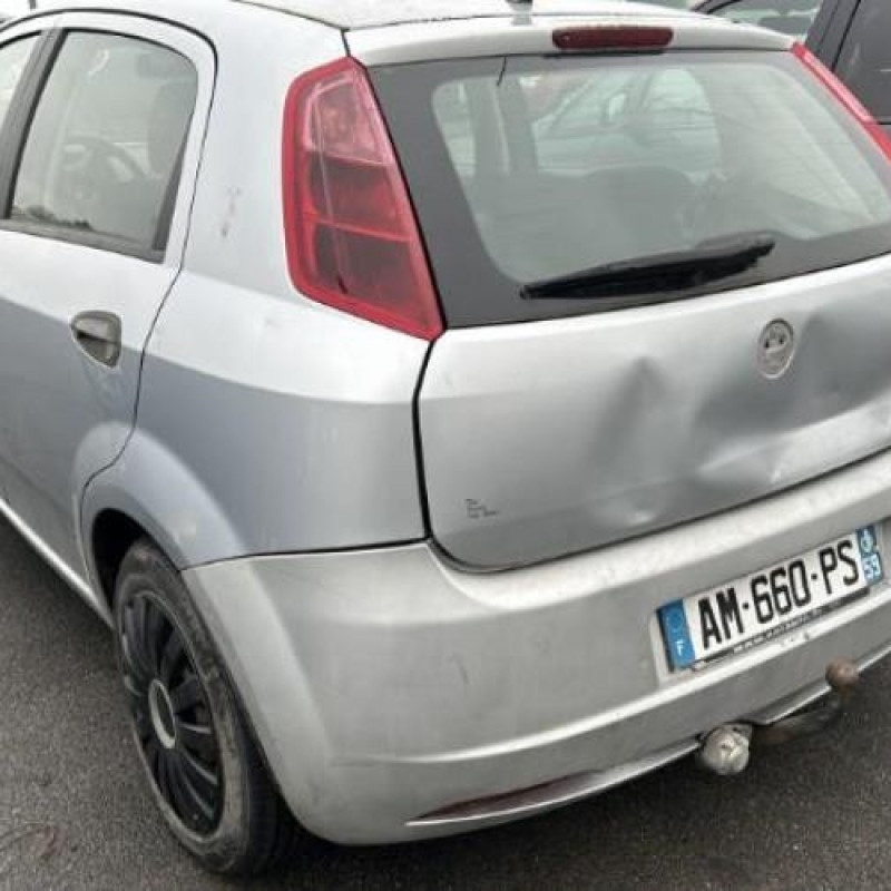 Leve vitre electrique avant droit FIAT GRANDE PUNTO Photo n°14